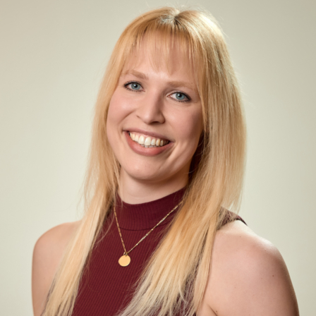 Portraitfoto von Eva-Maria Marchard, BSc MSc