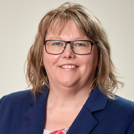 Portraitfoto von Monika Mayr